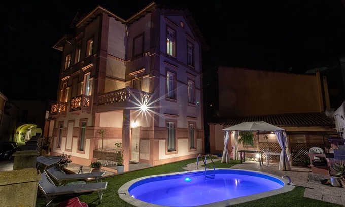 Oristano Historic Centre Condo | Dependence 1 Maison Belle èpoque & suites