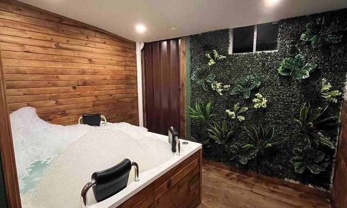 Laureles - Estadio House | Descanso, Comodidad y Diversión, 3 Habitaciones y Jacuzzi