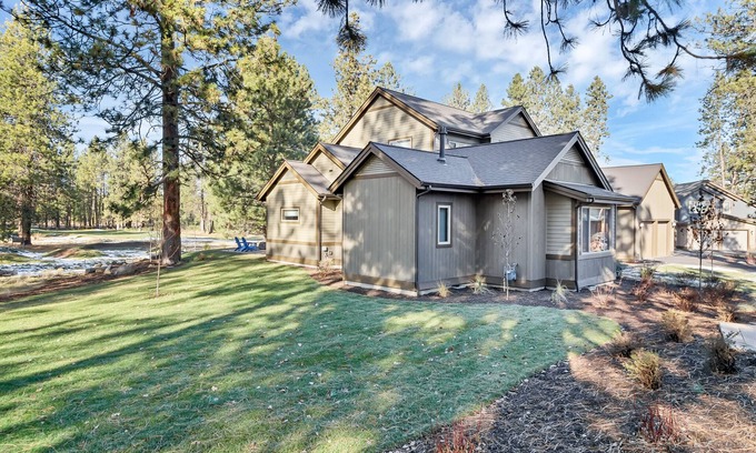 Bend House | Deschutes Executive Retreat - 6BR Luxury Rental