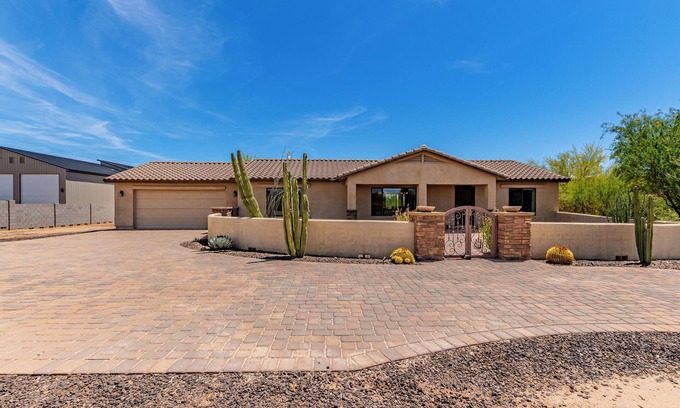 Rio Verde Foothills House | Desert Elegance Meets Everyday Comfort