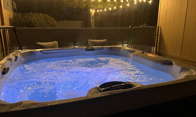 Ironwood Vistas House | Desert Manor - Fully remodeled 3 bedroom home with game room and hot tub!