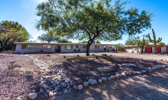 Ranchos De La Canada House | Desert Oasis