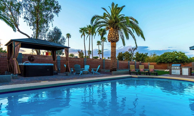Cavalier Estates House | Desert Oasis with Pool Patio 5BR 3BA Near PV