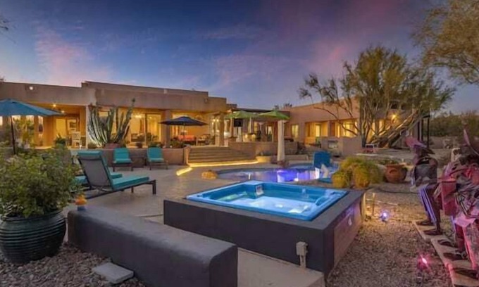 Scottsdale House | Desert Retreat with Dream Backyard - Separate Casita