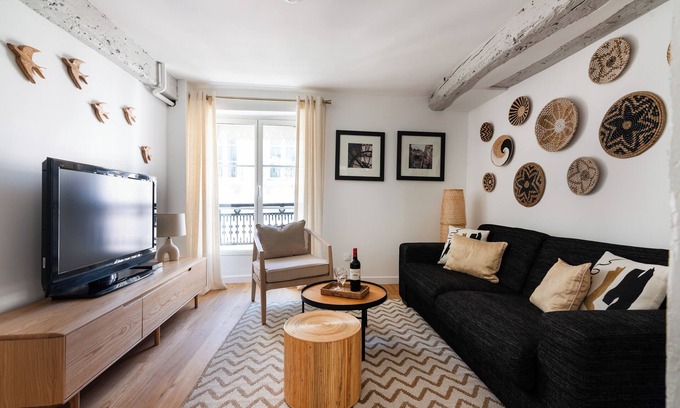 Odeon Apartment | Designer 1BR in St Germain with AC, up to 4 guests