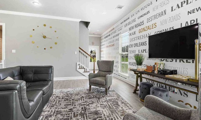 Highlands - Perkins House | Designer Series II Near LSU