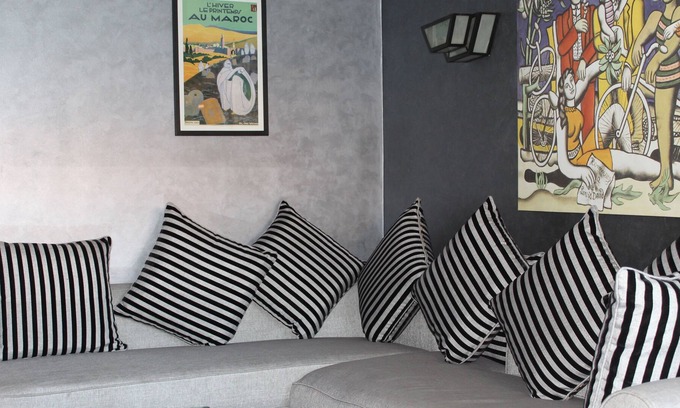 Semlalia Apartment | Designer Suite ☆ Center Marrakesh ☆ Private Terrace ☆ Pool ☆ Netflix