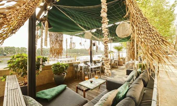 Altstadt Hotel | Designhotel ÜberFluss
