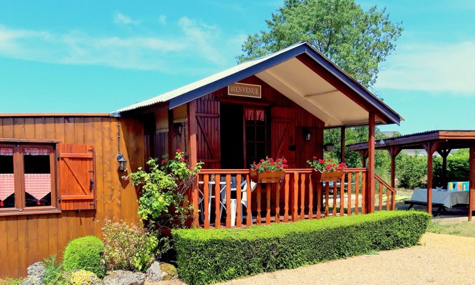Broc House | Detached chalet Ping-pong, pétanque, barbecue, pergola.