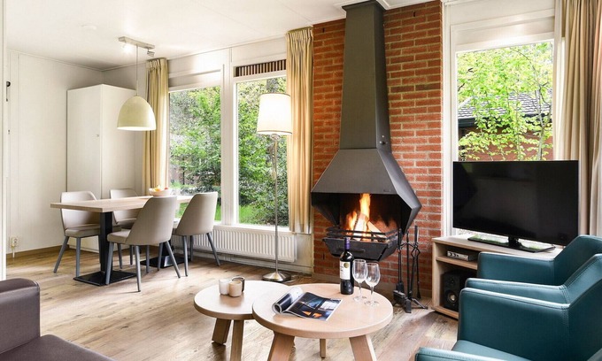 Krachtighuizen Cottage | Detached hearing bungalow for 4 persons