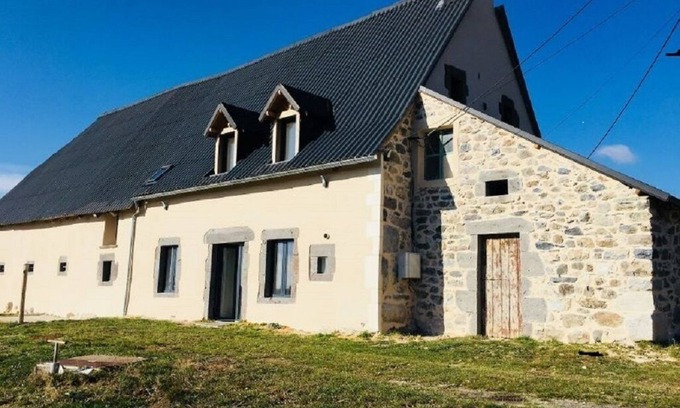 Saint-Donat House | Detached house la pave