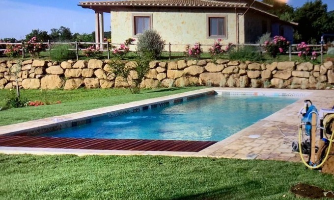 Gradoli House | Detached house with private pool
