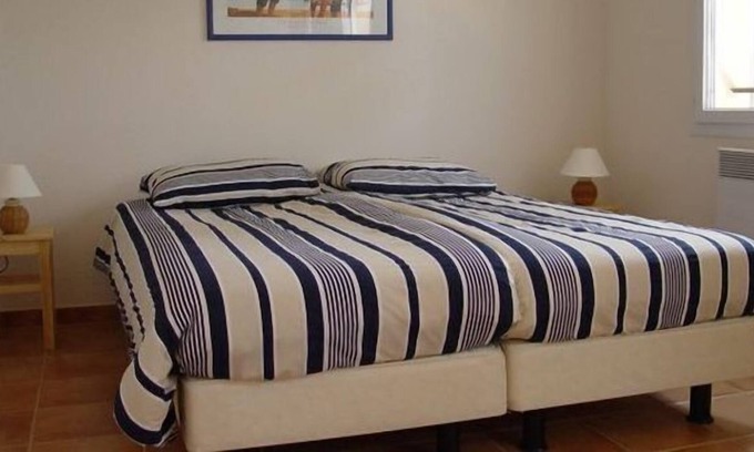 Nans-les-Pins Villa | Detached villa with a dishwasher, in green surroundings