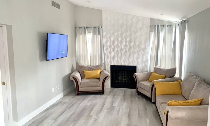 Spring Valley House | Diamond In The Desert