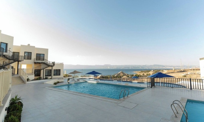 Al Burj Hotel | Diamond Palm Hotel & Resort