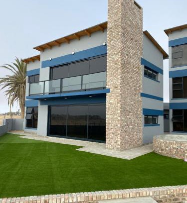 Henties Bay Apartment | DieStrandwolf Sea View Self Catering