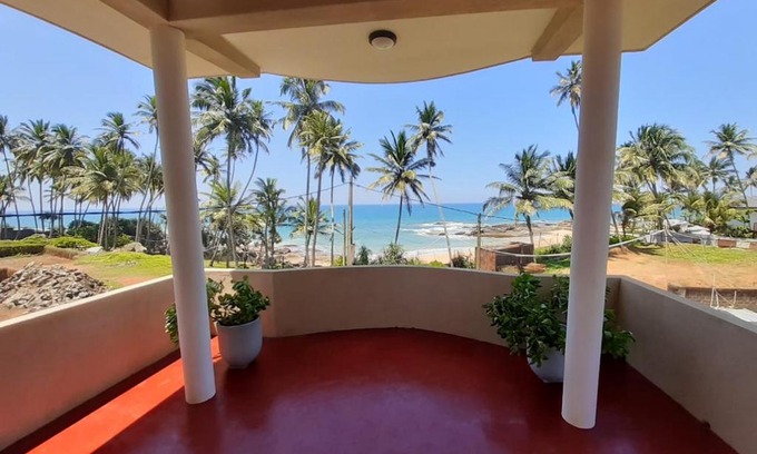 Ahungalla Apartment | Dinuli Home Stay