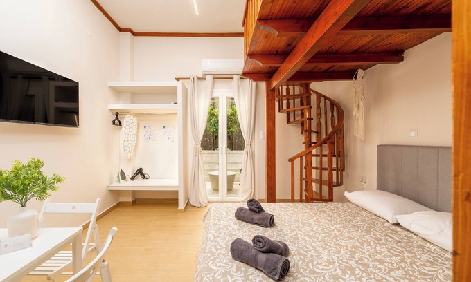 Selianitika Apartment | Dionysia Sea Side By Greece Apartment