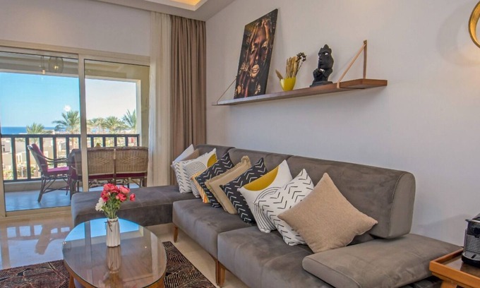 Sahl Hasheeh Apartment | Direct Pool & Sea View Modern one bedroom Azzurra Sahl Hasheesh