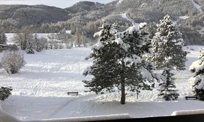 La Salle-les-Alpes Apartment | Directly on the slopes of SERRE CHEVALIER 1400, very comfortable studio