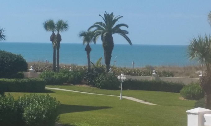 St. Pete Beach Condo | Discounted Beautiful 1500 Sq Ft Beach Condo.You can't get any closer to the Gulf