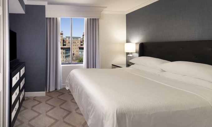 West End Hotel | Discover a Haven of Tranquility in the Heart of the City, Pets Allowed!