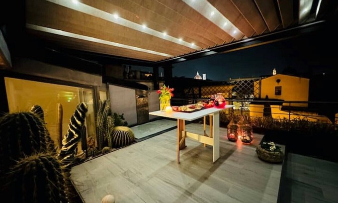 Santa Maria Novella Apartment | Discover Florence's charm from our exclusive central penthouse