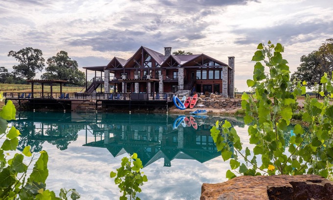Broken Bow Cabin | Discover the Beauty of Crystal Lake Ranch Mansion in Broken BowEscape to your own private retreat. The Mansion at Crystal Lake Ranch is a 6,000 sq ft luxury lodge nestled on a secluded 6-acre estate with a private pond, horse pasture views