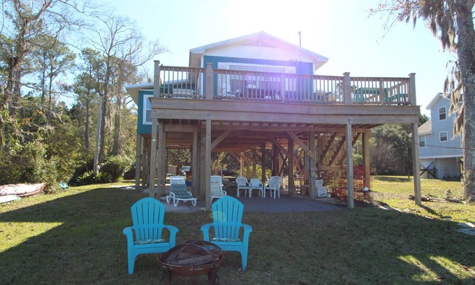 Foley House | Discover the perfect escape at this peaceful 2-bedroom, 1-bath home on the water