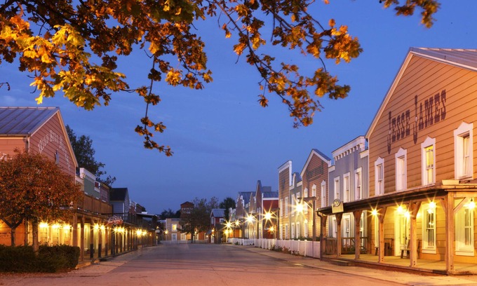 Coupvray Hotel | Disney Hotel Cheyenne