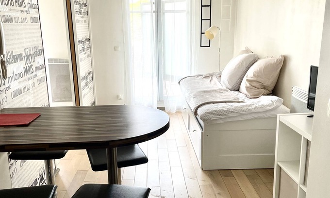 Bussy-Saint-Georges Apartment | DISNEYLAND PARIS 2 STUDIO