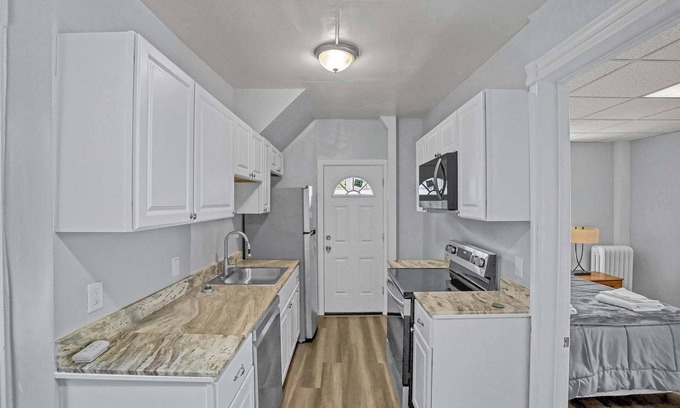 Oneonta Apartment | Division Champs 2 - All Star Baseball Rentals