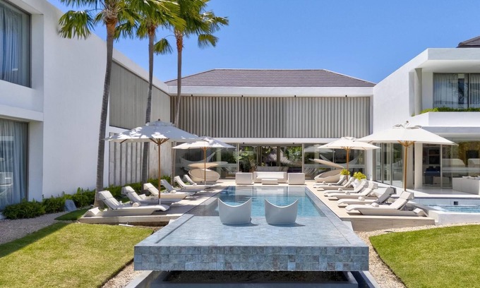 Punta Cana Villa | Arrecife Royale - Lake and golf views Villa