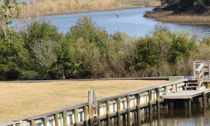 Sulphur Resort | Dock and boat launch stunning views from upper deck also has elevator