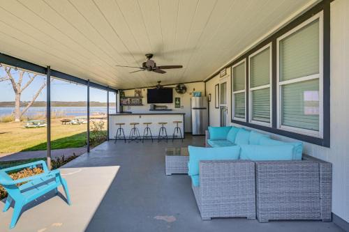 Graford House | Dock and Patio Possum Kingdom Lake House