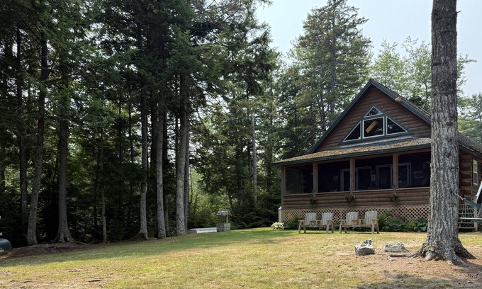 Penobscot House | Dock Holiday! Family fun on Toddy Pond!