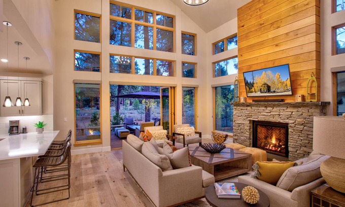 Truckee House | Dog-Friendly 4BD Mountain Modern Home At Old Greenwood!