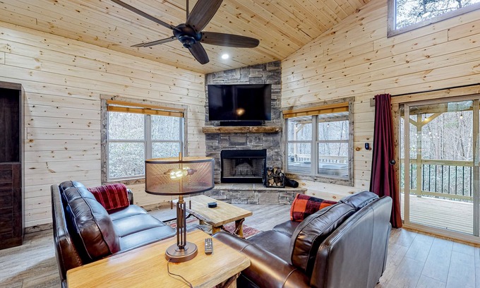 Sautee Nacoochee Cabin | Dog-friendly cabin with private hot tub, WiFi, pool table, and wood fireplace