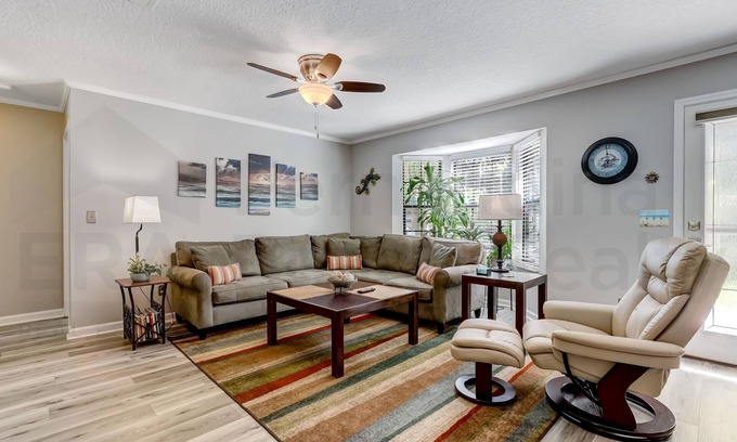Fernandina Beach House | Dog Friendly - Fully Fenced - Boat or Jet Ski Pad for up to 24 Feet - Fruit Trees - 1 Week Required