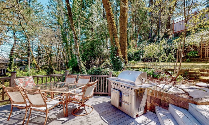 Hidden Springs House | Dog-friendly, ground-level getaway with hot tub, furnished deck, & kitchenette