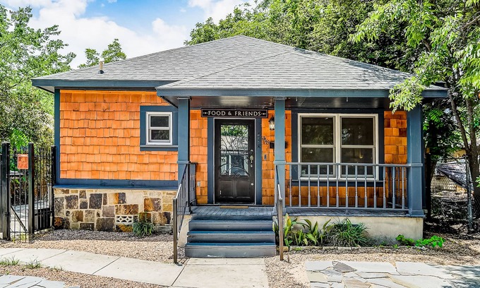 Tobin Hill House | Dog-friendly home with large patio, W/D & central AC