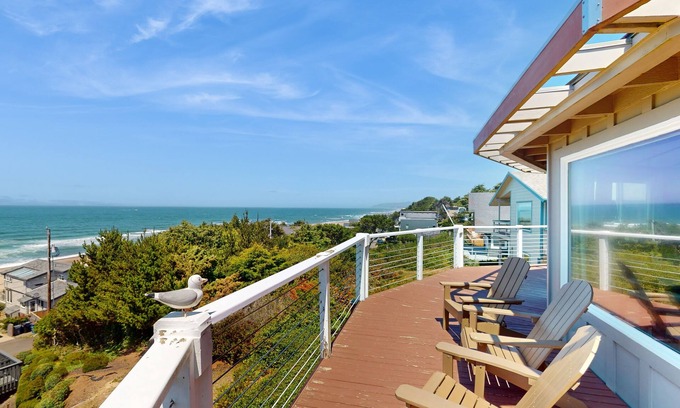 Lincoln Beach House | Dog-friendly home with great decks & stunning ocean views