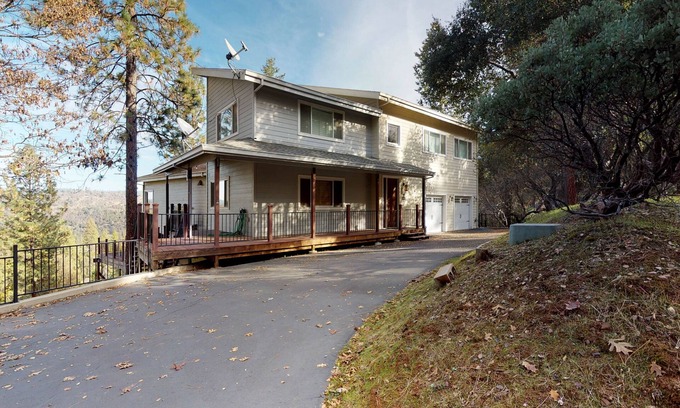 Groveland House | Dog-friendly home with two lofts, deck, pool, & 3 beaches