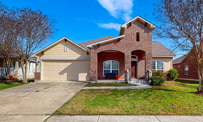 Pflugerville House | Dog-friendly house with patio, enclosed backyard and shared pool