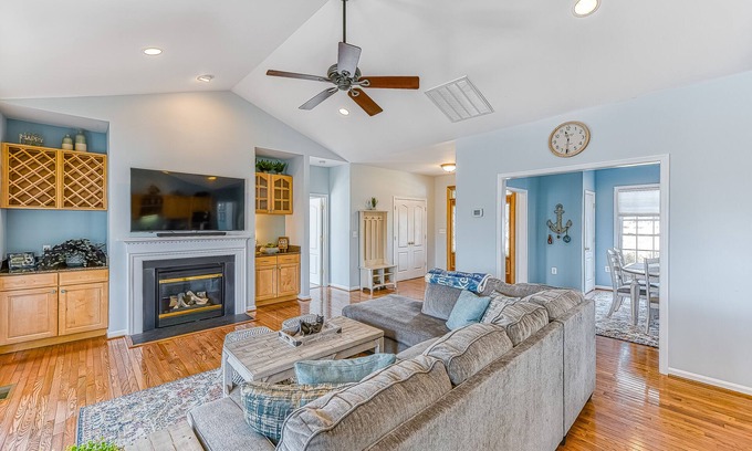 Mineral House | Dog-Friendly, Lakefront Home w/Free WiFi, Game Room, Central A/C, & Boat Access