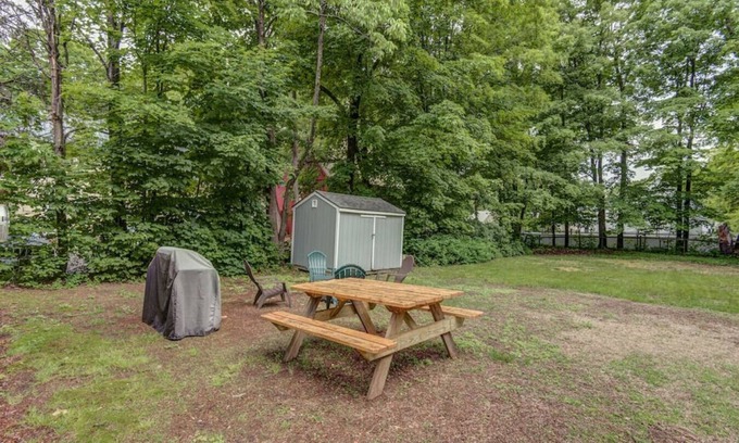 North Conway House | Dog Friendly Minutes to North Conway downtown