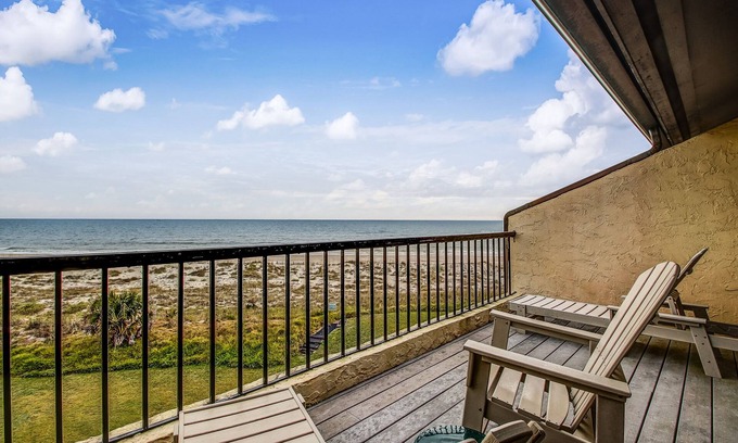 Fernandina Beach House | Dog-friendly oceanfront townhouse with covered balcony, views, pool & AC