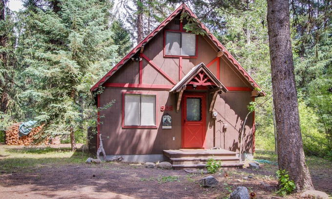 McCall Cabin | Dog-friendly riverfront cabin with wood stove and large deck near Payette Lake