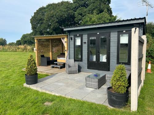 Rhuddlan Other | Dolafon farm luxury glamping cabin with hot tub
