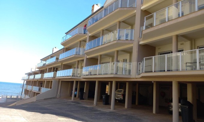 Margate Beach Apartment | Dolphin View Margate